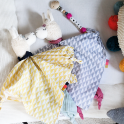 Kikadu towel doll lama