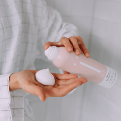 Naïf bloom Shower foam