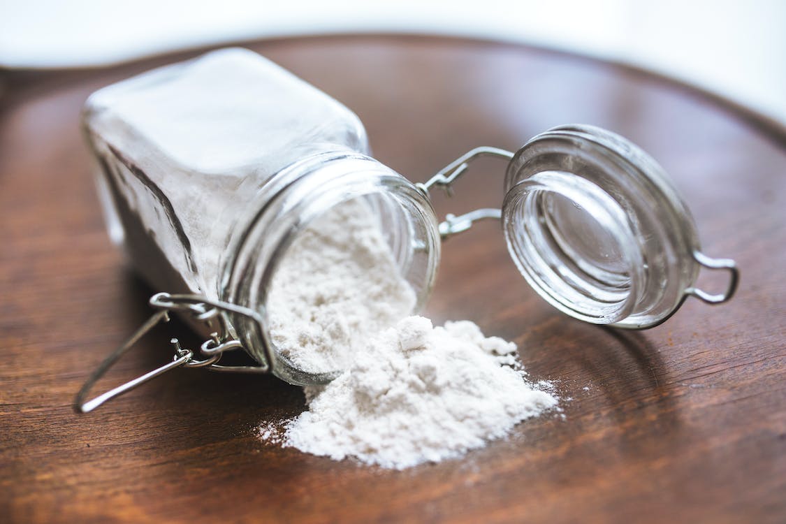 flour powder wheat jar baking soda