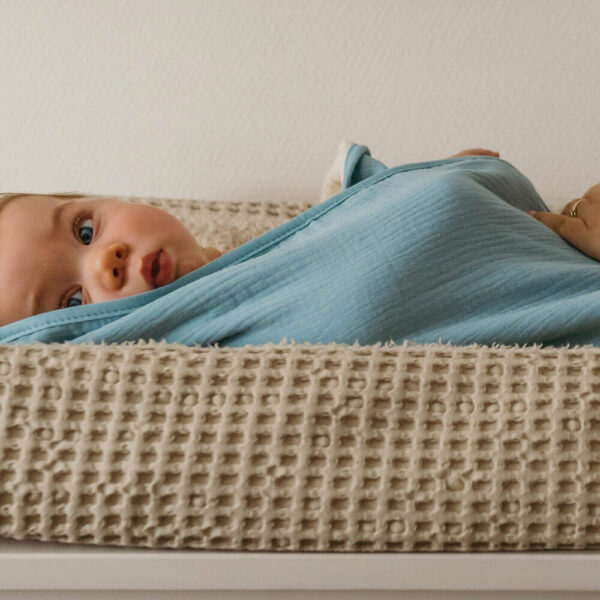 Smikkels babydoek blauw met baby
