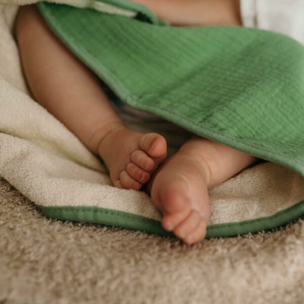 Smikkels babydoek groen met baby