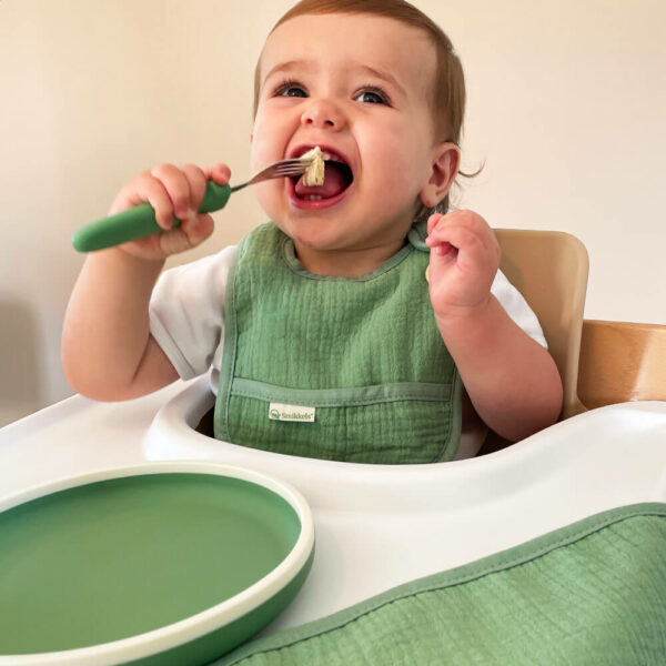 Smikkels kinderbordje met bestek groen kindje