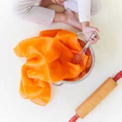Sarah's Silks speelzijde oranje koken